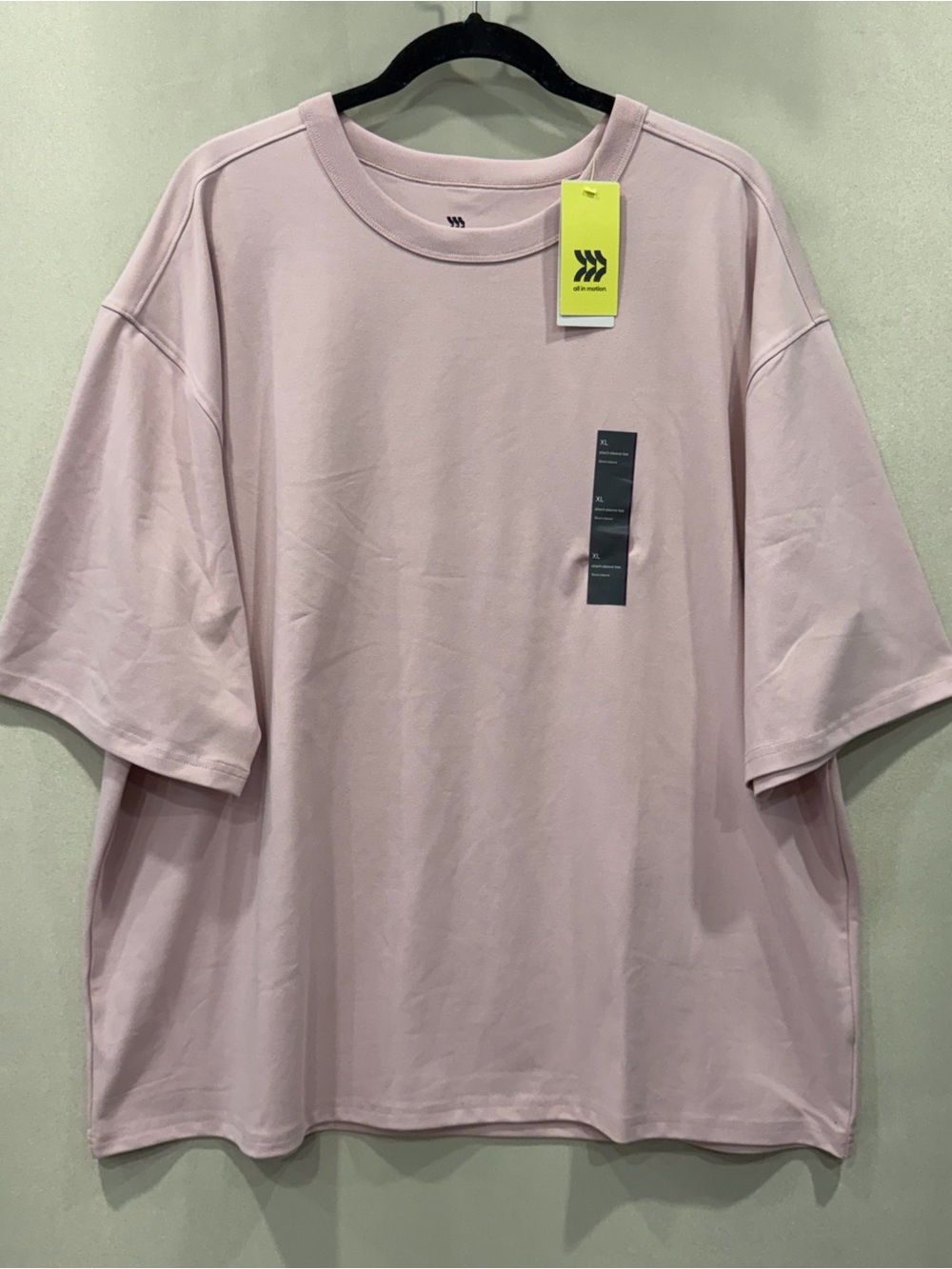 All in Motion Men’s Oversized Performance T-Shirt Short Sleeve NWT Size XL Pink